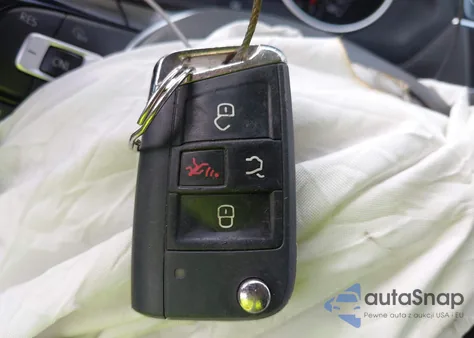 2020 Volkswagen Tiguan 2.0T Se/2.0T Se R-Line Black/2.0T Sel z USA, uszkodzony, nr VIN 3VV2B7AX5LM098047